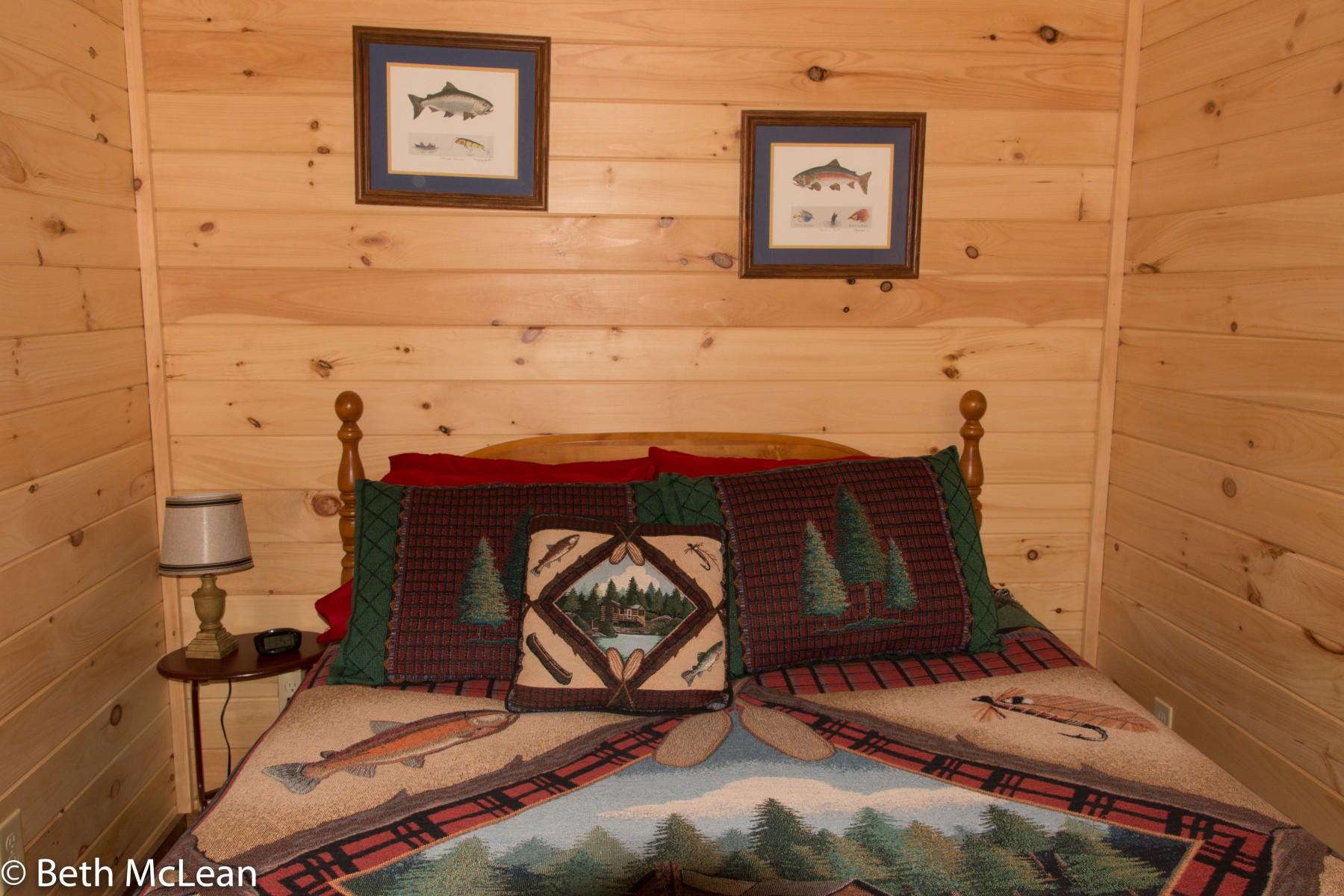The Angler bedroom with queen bed